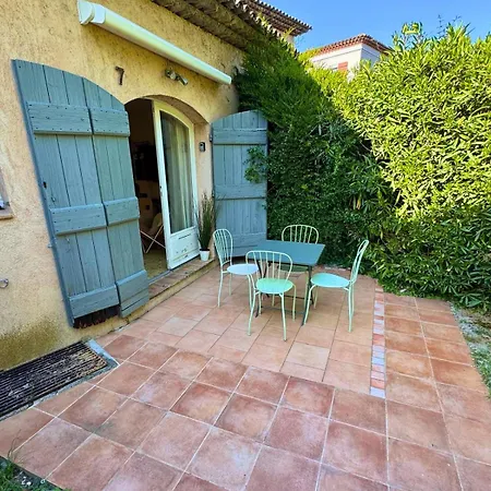 Les De Robinson 07 - Standing Presta Apartment